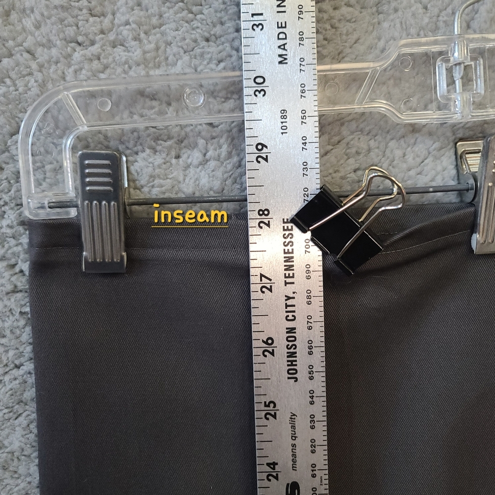 Joseph Abboud Gray Chinos Straight Leg - Picture 6 of 9